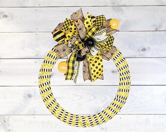 Spring Wreath | Bee Wreath | Summer Wreath | Spring Fold Wreath