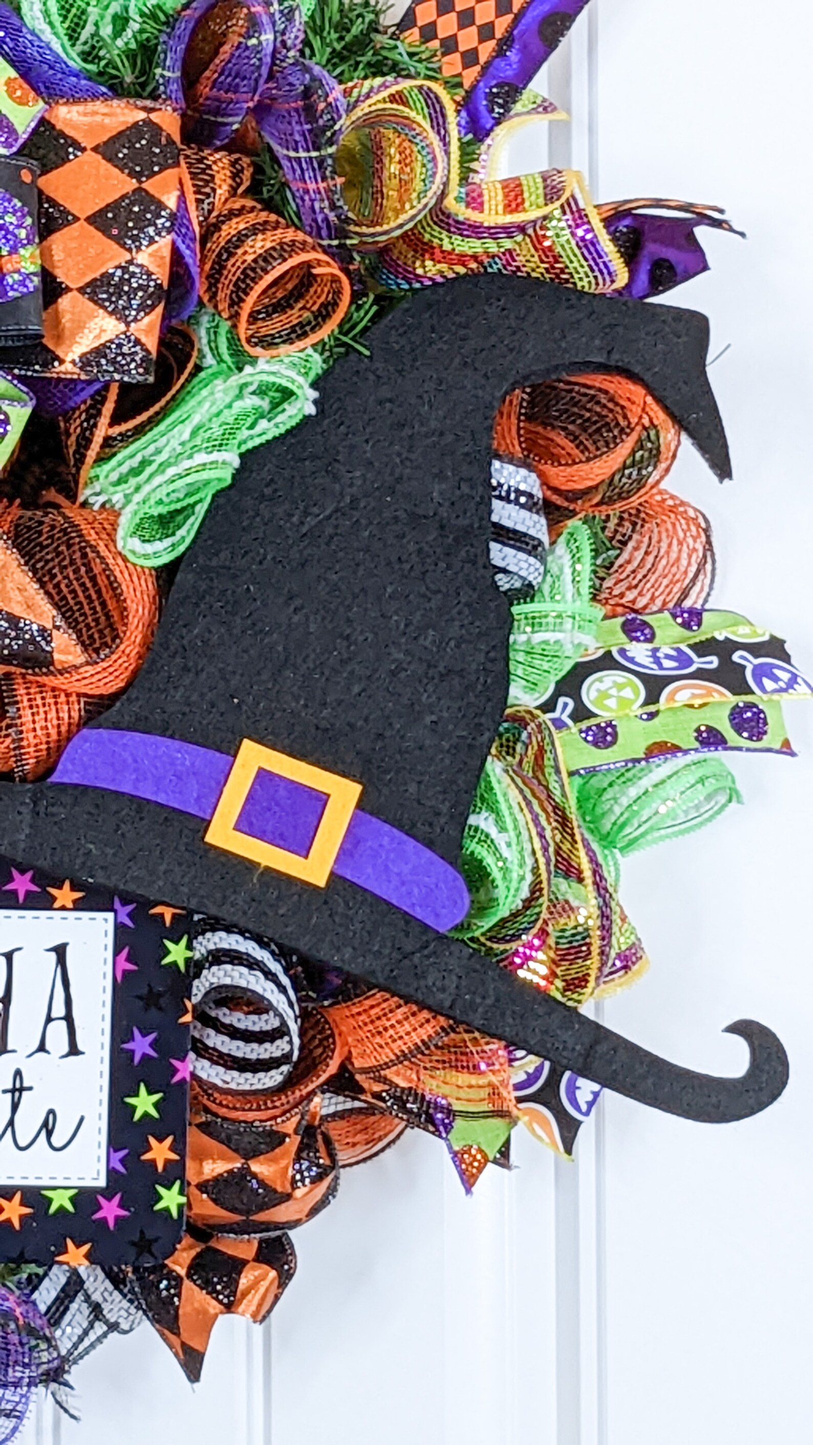 Whimsical Halloween Witch & Witch Hat Wreath for Front Door, Halloween ...
