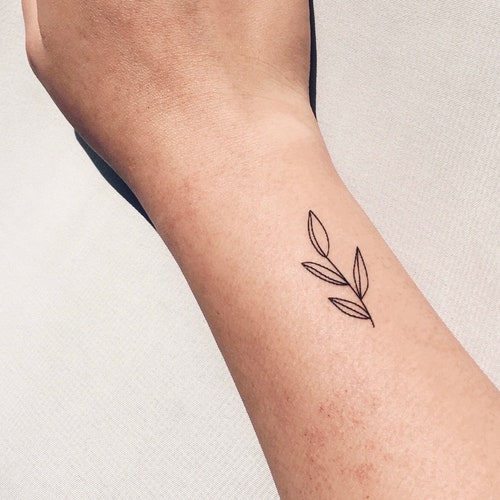 Learn 97 about leaf tattoo designs super hot  indaotaonec