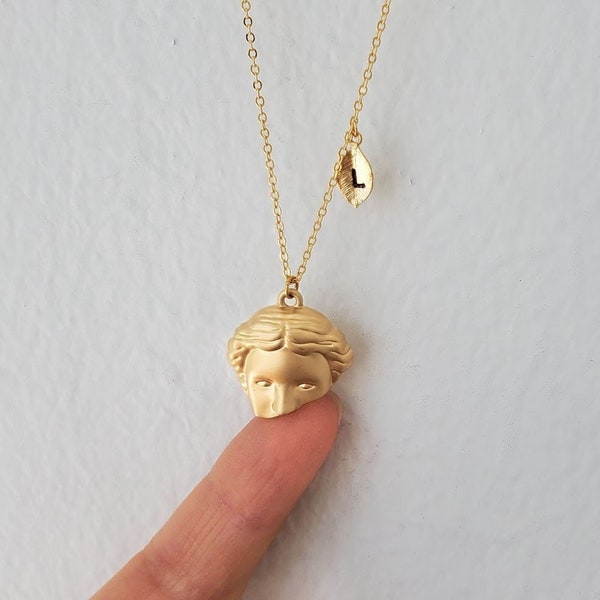 Dainty Gold Venus Aphrodite Necklaces, Unique Greek Goddess Statue Necklace for mother women ,Mother's day gift