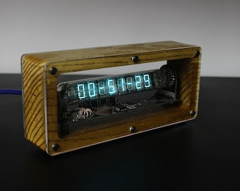 VFD tube clock on vacuum fluorescent display IV-18