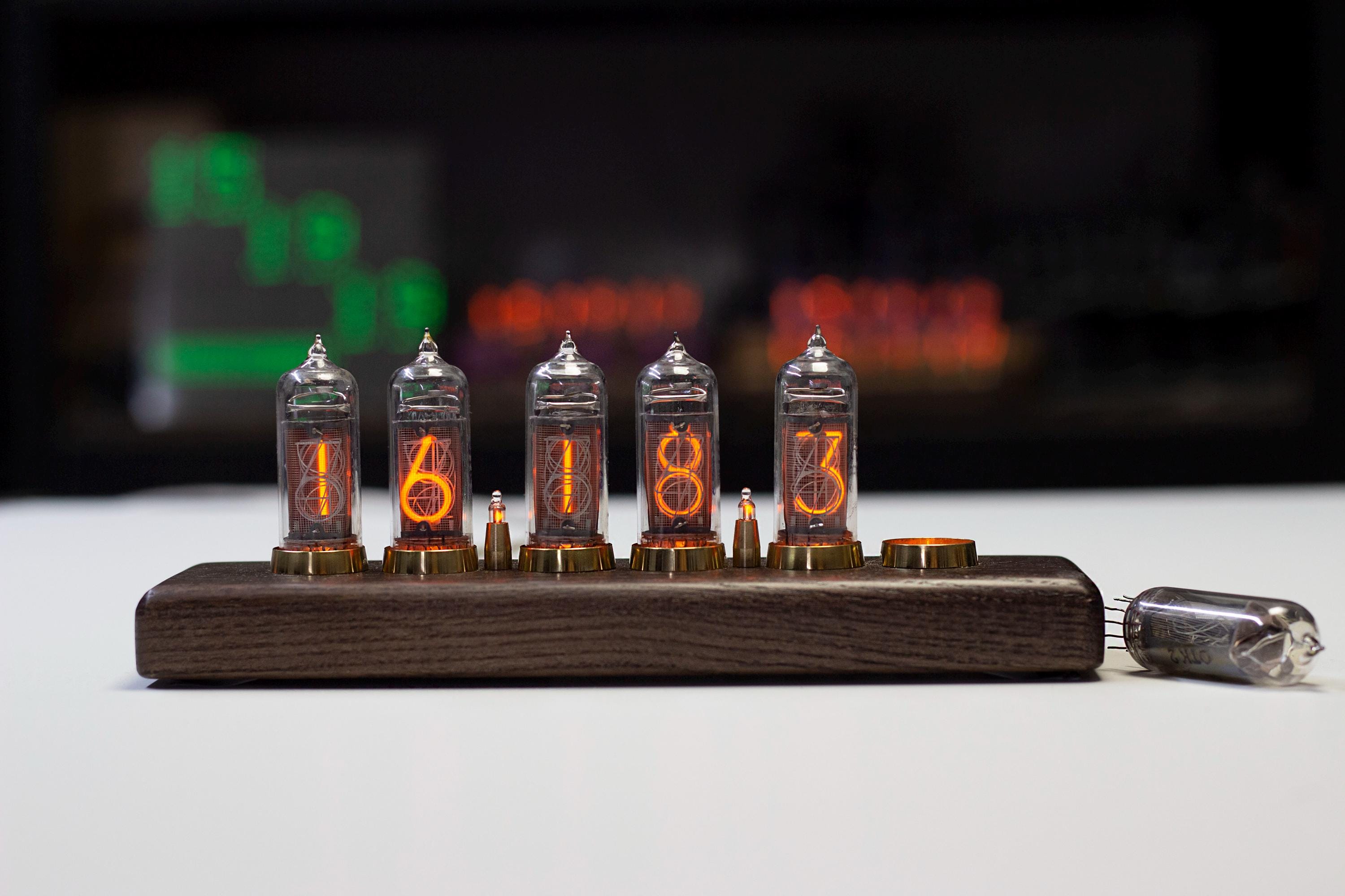 ソ連製の6灯式ニキシー管時計IN14 - Etsy 日本