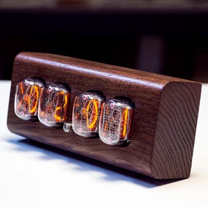 Nixie Tube Clock IN-12  on 4 lamps