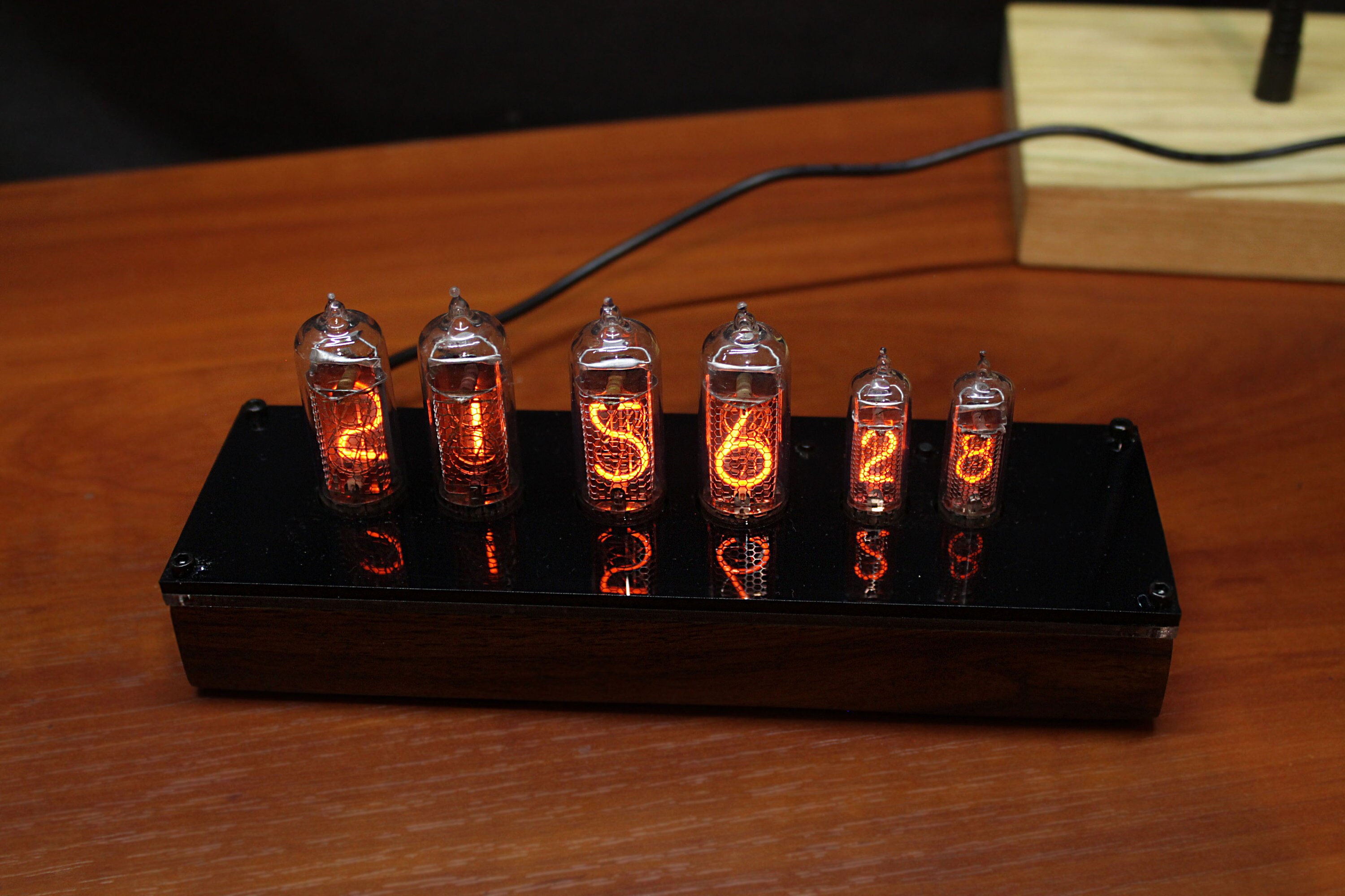 実物　ニキシー管時計 IN-14 IN-16  ニキシー管時計 IN14 と IN16 を 6 つのランプに接続 - Etsy 日本