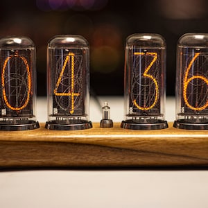Nixie Tube Clock IN18  on 4 lamps