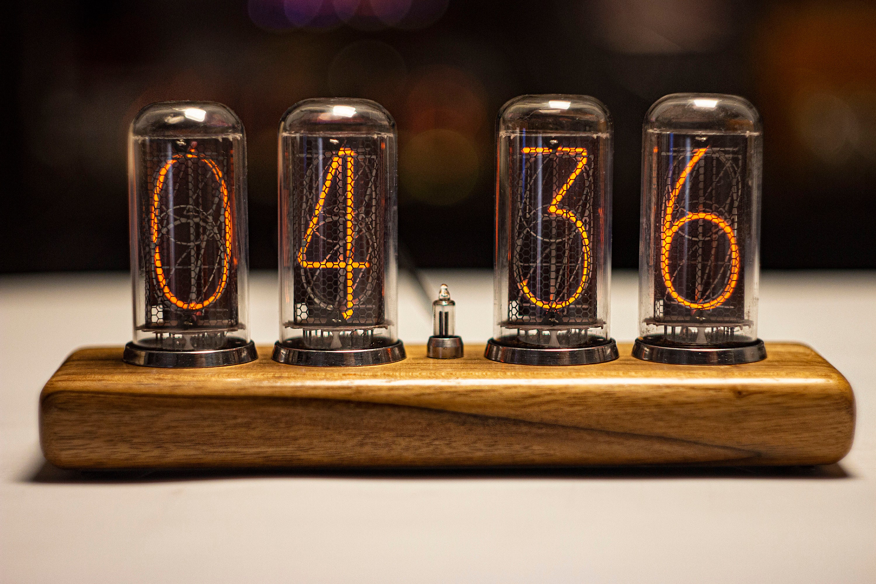 ニキシー管時計 IPSTUBE 虹光 / NEXTUBE/Gixie Clock ニキシー管時計