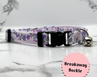 Collar floral morado para gato: BREAKAWAY, gatito, lavanda, hecho a mano, personalizado, perro pequeño, 100 % algodón