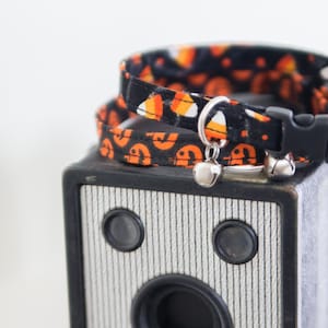 Halloween Cat Collar: BREAKAWAY, kitten, Pumpkin, Candy Corn, Handmade, Spooky, custom, jack-o-lantern, small dog