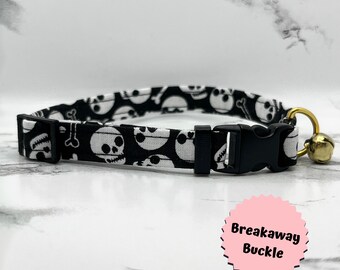 Collar para gato con calavera y huesos: BREAKAWAY, gatito, araña, espeluznante, regalo, hecho a mano, perro pequeño, personalizado, 100 % algodón