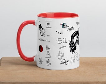 Taza con tatuaje de Halsey y bloques de color