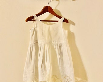 Vintage Toddler Girls White Sleeveless Lace Trim Dress