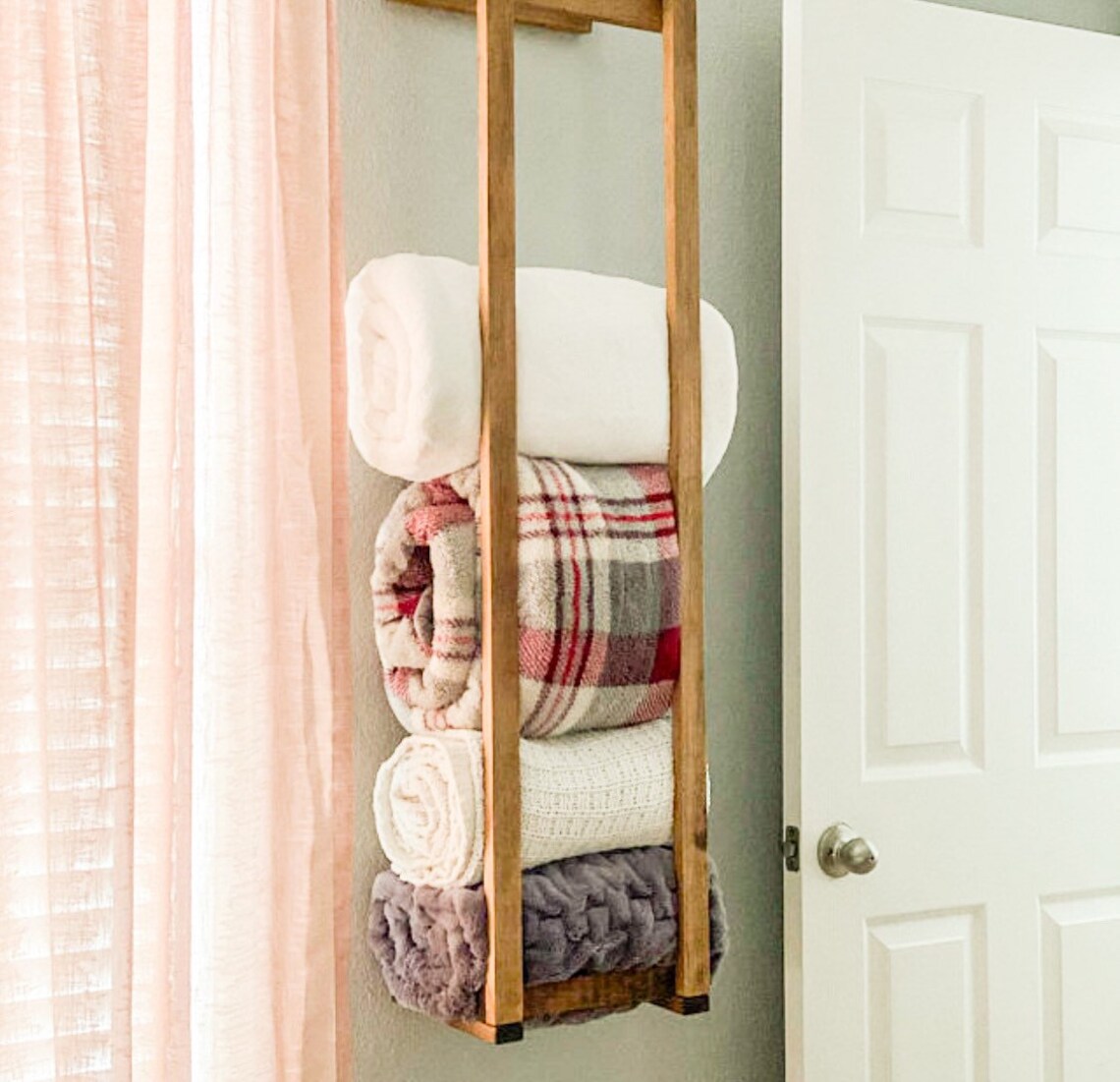 blanket and towel storage