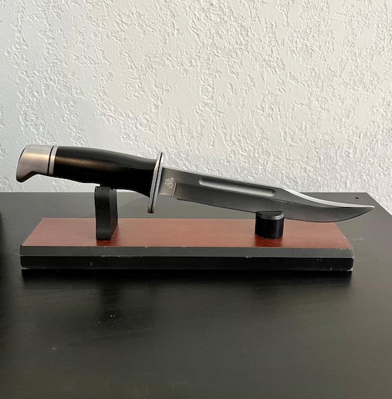 Prop Resin Buck 120 Scream knife *Not a real knife* - READ DESCRIPTION