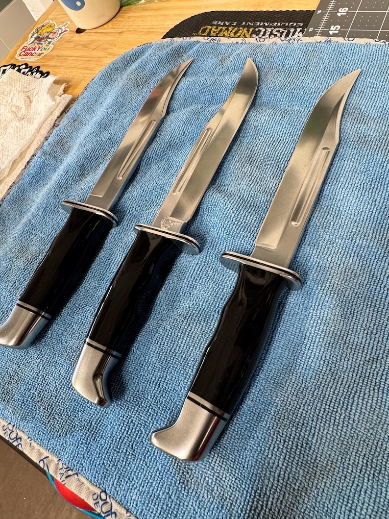 Prop Resin Buck 120 Scream knife *Not a real knife* - READ DESCRIPTION image 8