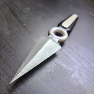 3D-geprinte kunai-cosplay- of displayrekwisiet | JK3DProductions