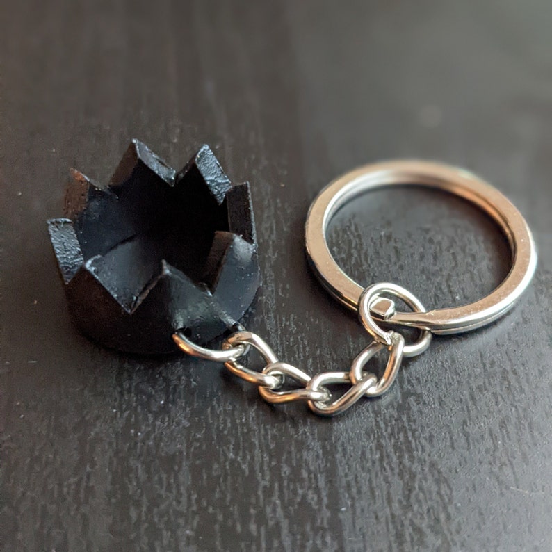 Runescape Party Hat Keychain, JK3DProductions, Small Gifts, PartyHat, Crown Keychain Black