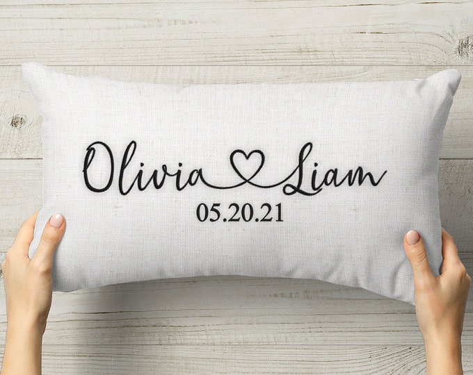 EMBROIDERED PILLOW With Names, Couples Name Pillow, Custom Name Pillow, Personalized Wedding Anniversary Gift, Romantic Valentine Gift Ideas