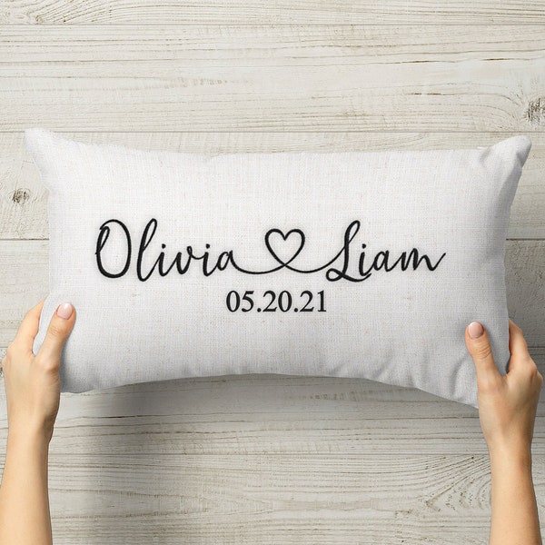 EMBROIDERED PILLOW With Names, Couples Name Pillow, Custom Name Pillow, Personalized Wedding Anniversary Gift, Romantic Valentine Gift Ideas