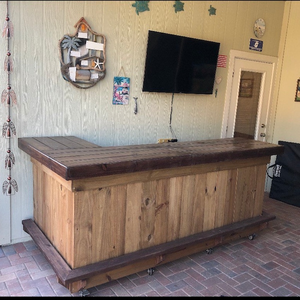 Call or text us!!! Custom outdoor/indoor/tiki bars/outdoor kitchens. *Shipping Nationwide*