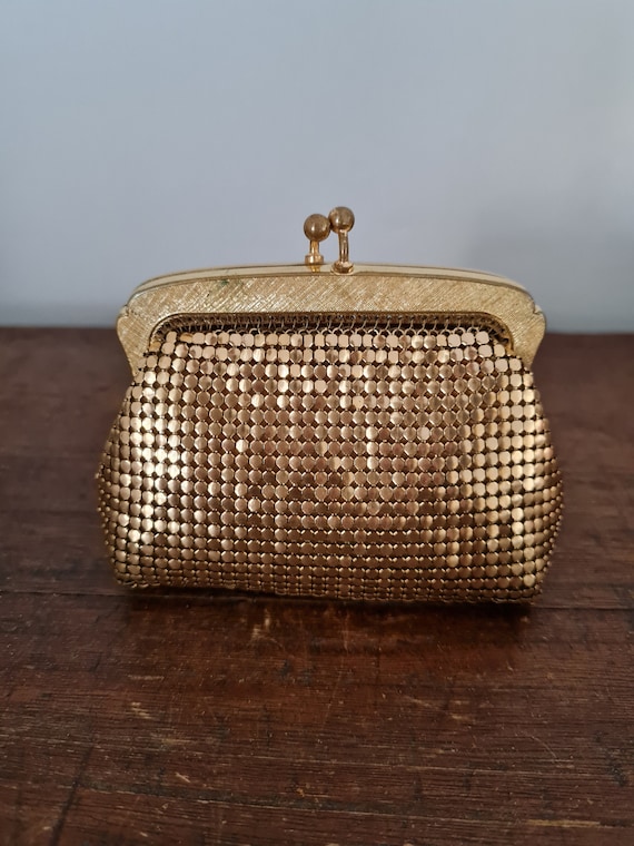 Gold Corner Purse – Caroline Gardner