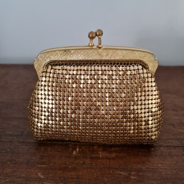 Oroton Made in W Germany small Gold Mesh Coin Purse, with Apricot lining.