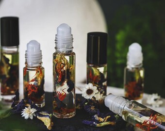 Full Moon Perfume * Skin Care * Perfume * Essential Oils * Organic Perfume * Spa Day * Love Your Skin * Seascape Esthetics
