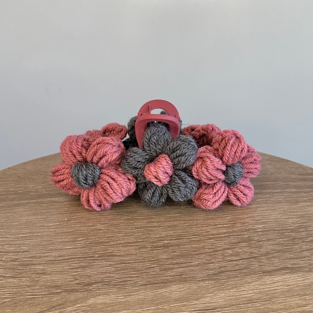 Handmade Crochet Flower Hair Claw Clip // Dark Pink & Gray  display picture 3