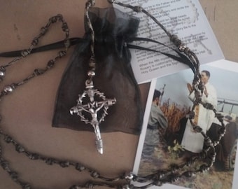 Rosario di sopravvivenza in paracord di Padre Kapaun