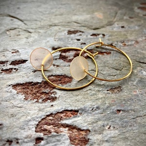 Filigree earrings with mother-of-pearl / mussel platelets