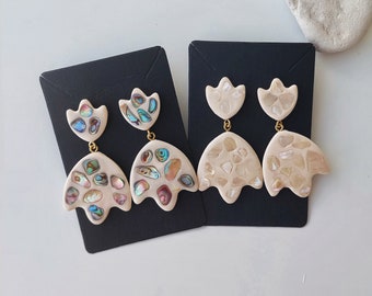 Long massive terrazzo style earrings with natural shells / Summer ivory Fashion modern statement earrings/ Tulip earrings/ Gift for her/