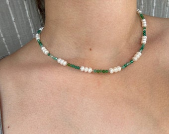 Freshwater Pearl & Green Agate necklace/ Gemstones Modern Dainty choker/ Elegant Delicate jewelry/ Gift for her/ Birthday gift/ Seed beads