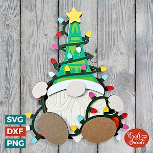 Archivos de corte SVG de gnomo con luces navideñas / Gnomo masculino festivo