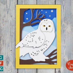Carte de harfang des neiges SVG | Carte de voeux hibou d'hiver en couches