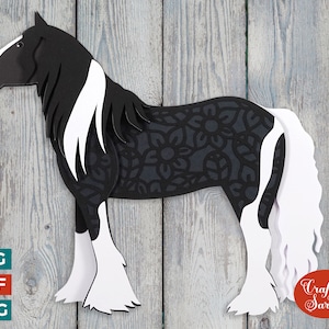 Archivo SVG de caballo irlandés de raza mazorca / archivo de corte de caballo pinto en capas 3D