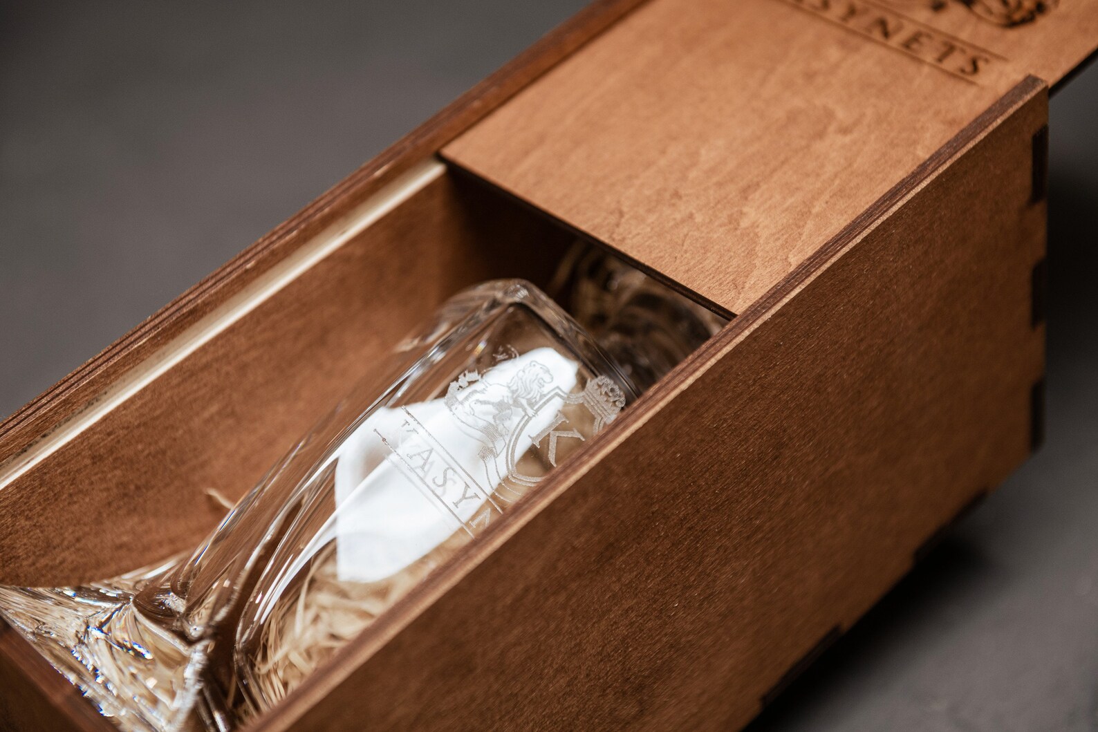 Premium Personalized Crystal Decanter Set Engraved Quadro Etsy