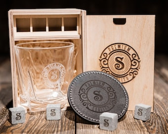 Gepersonaliseerde whiskyglazen set, gegraveerde glazen set met whiskystenen, onderzetter - Cadeaus voor echtgenoot, Vaderdagcadeaus, Groomsmen Gifts