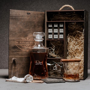 Personalized Premium Whiskey Glasses Decanter Set, Serving Set for Men - Christmas Gift, Wedding Gift, Anniversary Gift for Him