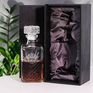 Personalized Italian Whiskey Decanter Set: Engraved Groomsmen Gift