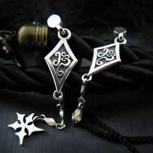 BT dia-DZ Unbalance Silver Dangle Earrings, Sterlingworth Kpop Unisex Studs, Long Dorp Earrings, Women Mens Earrings