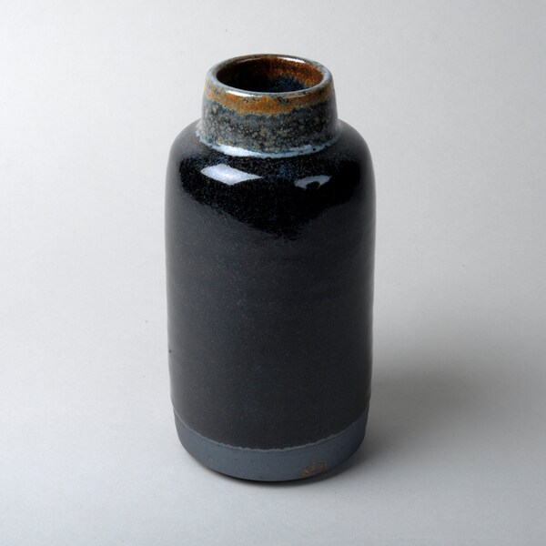 Vase dark blue 17 cm hand-turned, vessel for flowers, ikebana, slim ceramic vase, flower vase blue, potter's wheel handmade