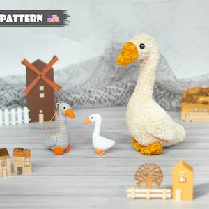 Crochet PATTERN Goose. Amigurumi pattern keychain, brooch, plush toy. Key chain goose. Handmade key ring PDF pattern. Hug goose. Duck toy