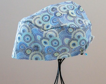 Women’s Blue Circles Toggle-Back Scrub Hat or Surgical Cap  All Cotton/Bonnet ou Chapeau de chirurgie ajustable à l'arrière