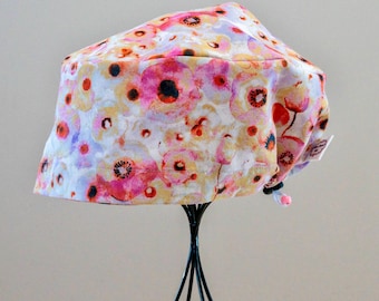 Women’s Soft Hues Floral Toggle-Back Scrub Hat or Surgical Cap  All Cotton/Bonnet ou Chapeau de chirurgie ajustable à l'arrière