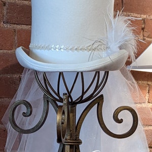 CNBEAU Victorian Gothic Ivory Lace White Wedding Hat Steampunk Hat Top Hat