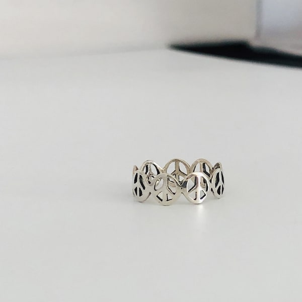 Peace sign Ring - Sterling Silver Stacking Ring - pinkie Ring - Fitted Toe Ring - Sized Toe Ring -  Thumb Ring - Midi Ring -Peace Ring