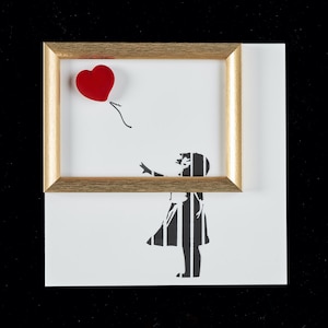 Bambina con  Cuore Edizione Tagliata (omaggio a Banksy).Girl with love balloon Cuted Edition(tribute to Banksy)