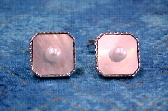 Fine Vintage Sterling Silver and Mother of Pearl/… - image 1