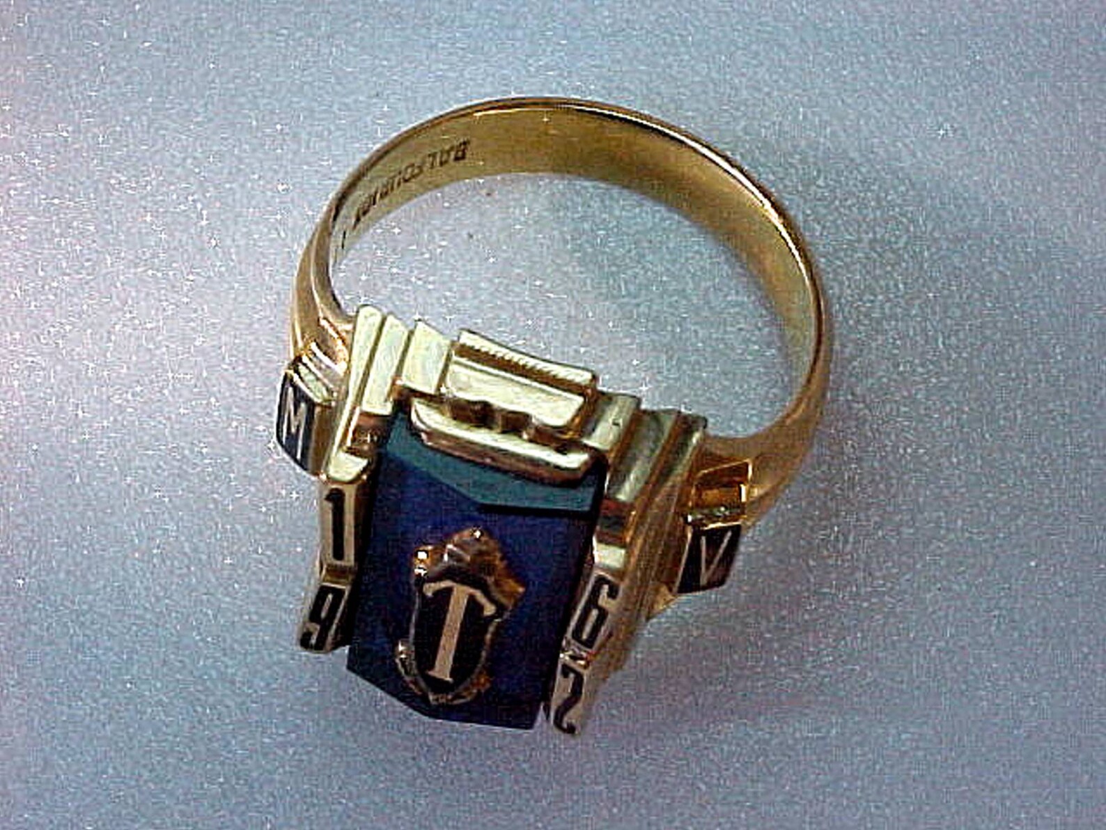 Minty 1962 Vintage BALFOUR 10 Kt Yellow Gold Class Ring in Box Etsy