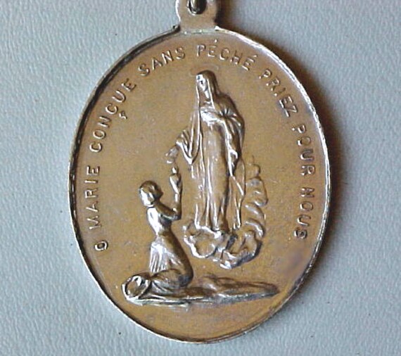 Sterling Silver 1 X 1- 1/2 Inch Miraculous Medal … - image 1