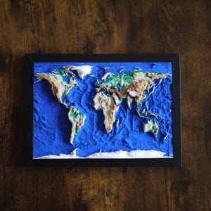 Carte du monde 3D Édition Premium - B5 - Topographie réaliste des océans et de l'Antarctique